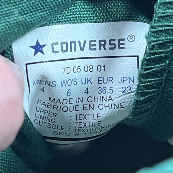 Converse Chuck Taylor All Star High Top Women’s size 6 Christmas - Picture 8 of 8